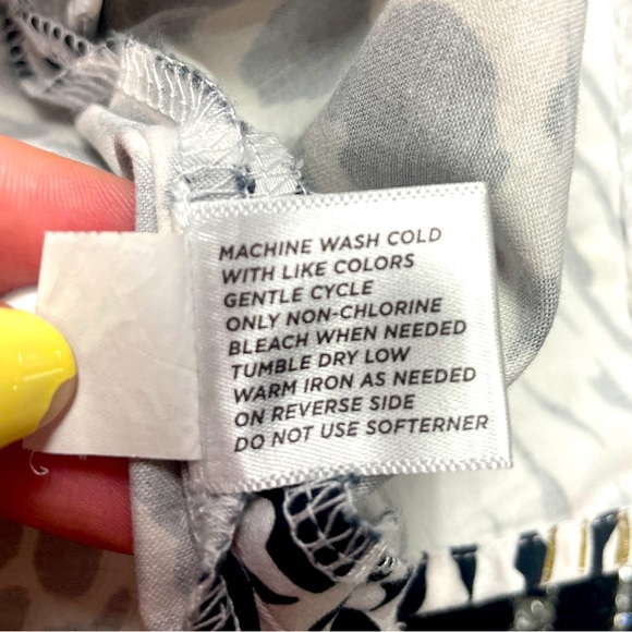 Lady Hagen Black White Brown Animal Print Side Slit Skorts Sz 10 - Picture 4 of 8